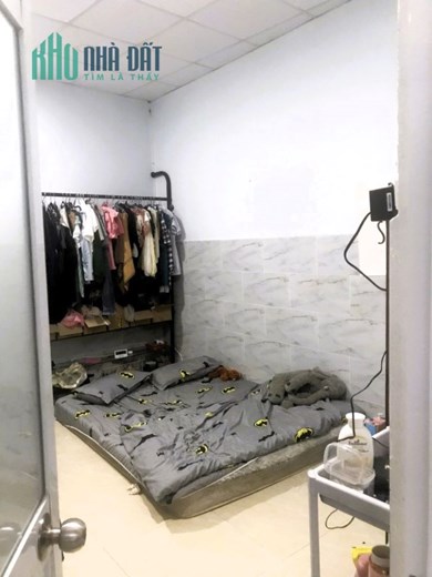 Cho thuê nhà phố sân vườn cực rộng 250m2 3PN đường 41 Linh Đông