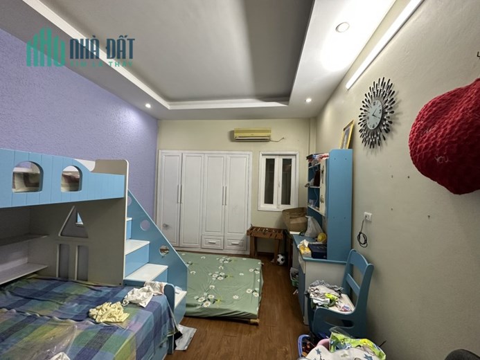 Bán nhà Khu phân lô Đầm Trấu 30m2*5 Tầng 11.5 Tỷ