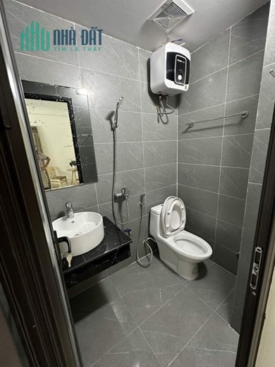 Bán CC Mini Lê Thanh Nghị 70m2*6 Tầng Thang máy 15 Phòng giá 11.9 Tỷ