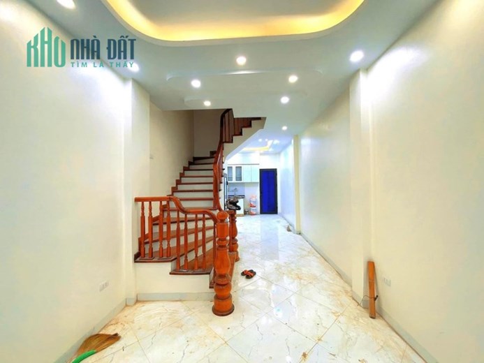 CHÍNH CHỦ CẦN BÁN GẤP NHÀ 5 TẦNG CẦU GIẤY, DO CẦN TIỀN BÁN GẤP
