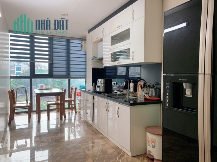 Bán nhà Đường Láng, Đống Đa, 52m2 x 5 tầng, MT5.3m, ô tô 7 chỗ vào nhà đẹp