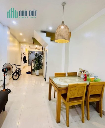 Tuyệt đẹp Cổ Nhuế 35m2 nhà 5 tầng ngõ nông 4PN ở ngay 3.4 tỷ