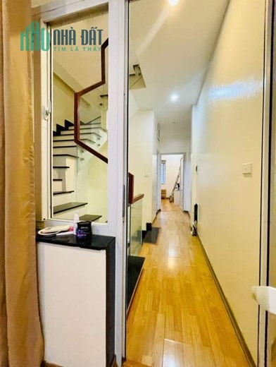 Tuyệt đẹp Cổ Nhuế 35m2 nhà 5 tầng ngõ nông 4PN ở ngay 3.4 tỷ