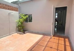Nhà diện tích lớn, gần đường chính Lê Trọng Tấn, 2 tỷ x