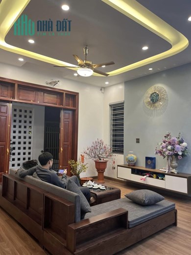 Gấp Gấp! Dương Quảng Hàm, sát phố, ngõ to, nhà đẹp, 35m, 5T, chỉ 3.88 tỷ