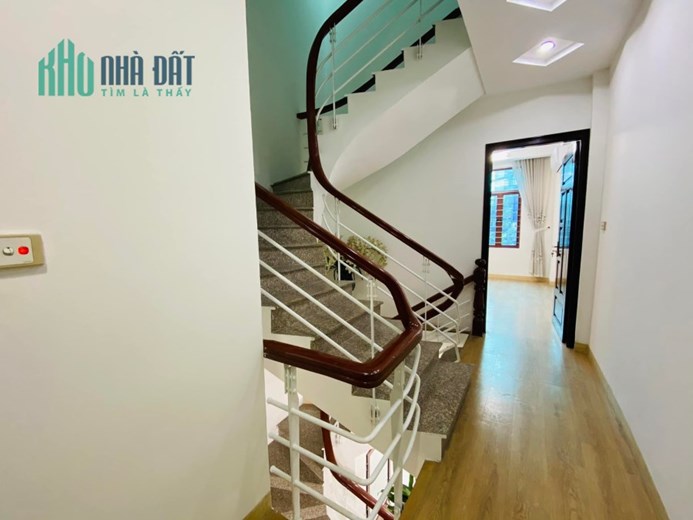 Đẹp quá! Dương Quảng Hàm, 30m oto, cực nông, ngõ to, 45mx5T, 4.65 tỷ