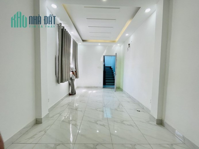 Bán nhà HXH 5 mét Nguyễn Hữu Cảnh, DT 4x11.5m. Nhà 5 tầng BTCT, chủ ngộp gấp bán