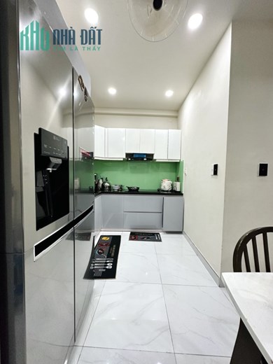Bán nhà HXH Điện Biên Phủ DT 5x14m. Chủ tặng lại toàn bộ nội thất 2 tỷ