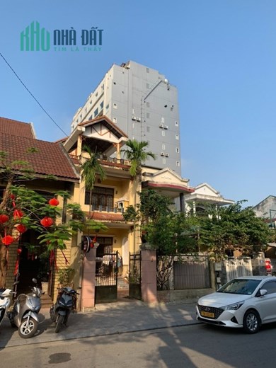 Chính Chủ Cần Bán Nhà 3 Tầng Mặt Tiền Tại Phường Phú Hội – Tp Huế.