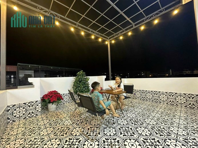 Bán dãy nhà xây mới, Ôtô đỗ cửa, Khúc Thừa Dụ, 66m2, 4 ngủ, chỉ hơn 3 tỷ