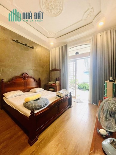 TRẦN VĂN ƠN HẺM XE HƠI LÔ GÓC - 4 PHÒNG NGỦ KHÔNG LỘ GIỚI QUY HOẠCH GIÁ CHỈ 6.1 TỶ