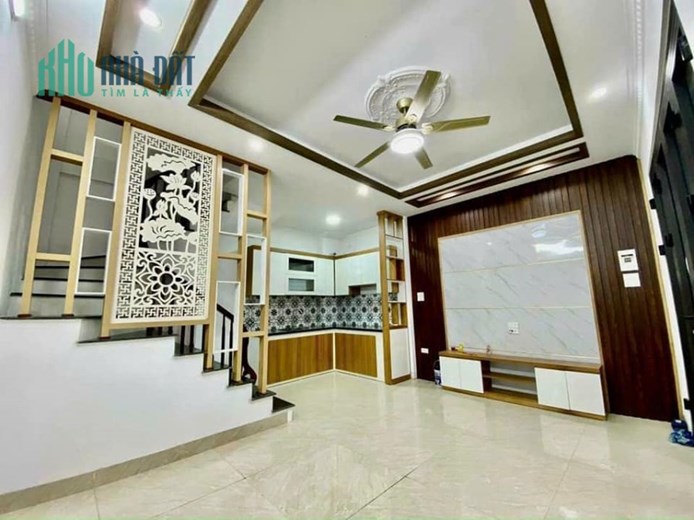 NHÀ CỔ LINH-PHỐ TRẠM - HƠN 5 TỶ - GẦN CẦU CHƯƠNG DƯƠNG –CẦU VĨNH TUY.
