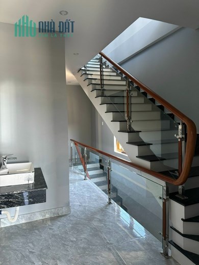 CHO THUÊ NHÀ NGUYÊN CĂN 180M2 A20 ĐƯỜNG NGUYỄN TRUNG TRỰC, TP ĐÀ LẠT
