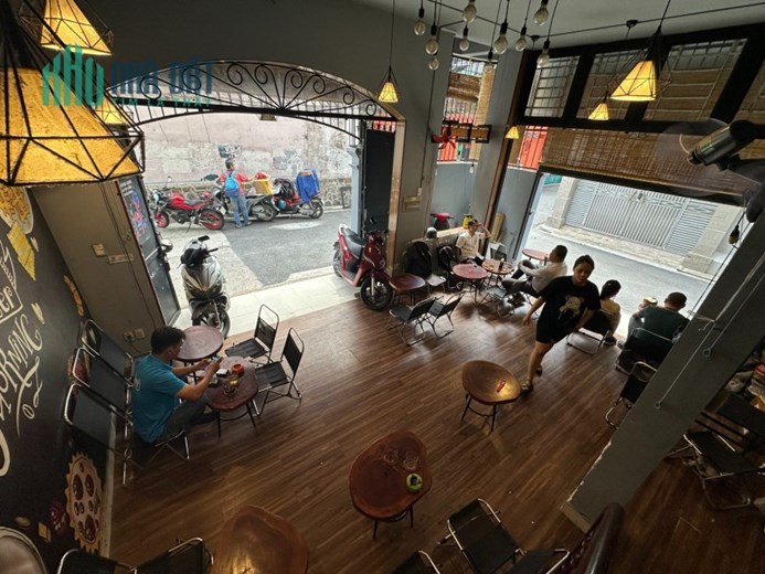 Sang quán Coffee và nhà nguyên căn đang kinh doanh tốt