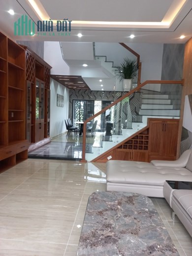 Tôi cần Bán nhà 3 tâng đường Bàu Năng 2 - P. Hòa Minh