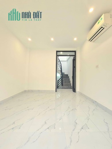 Trung tâm Hai Bà Trưng, ngõ tô, gần phố, hai mặt thoáng 25m 4T hơn 2 tỷ.