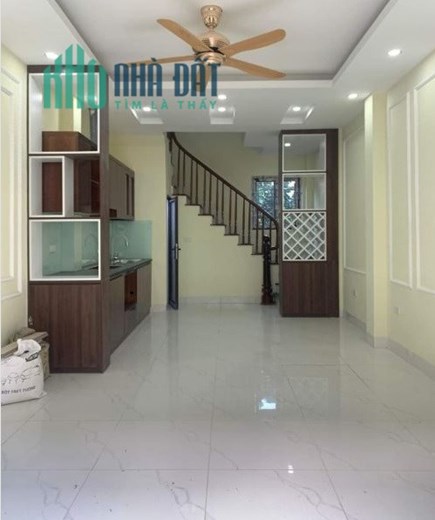 Bán nhà Lai Xá diện tích 33 m2 móng xây độc lập năm sát đường QL 32 - PB