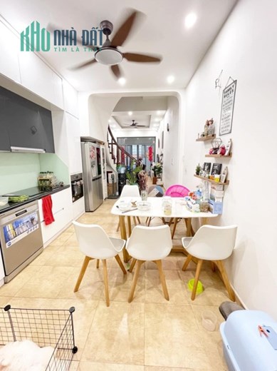Bán nhà PHÂN LÔ Cát Linh 40m2 x 4T, nhỉnh 5 tỷ Ô TÔ, 2 THOÁNG