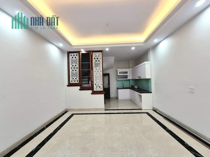 THẬT 99%!!! Kiếm không ra Lô góc TT Trần Cung, 35m2  5 tầng chỉ Nhỉnh 4 Tỷ