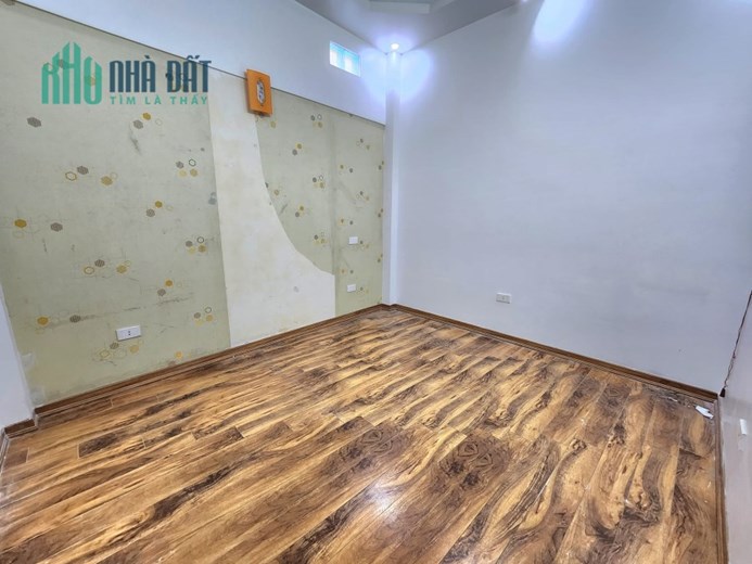 THẬT 99%!!! Kiếm không ra TT Hoa Bằng, Cầu Giấy, 39m2  5tầng chỉ Nhỉnh 5.5 Tỷ