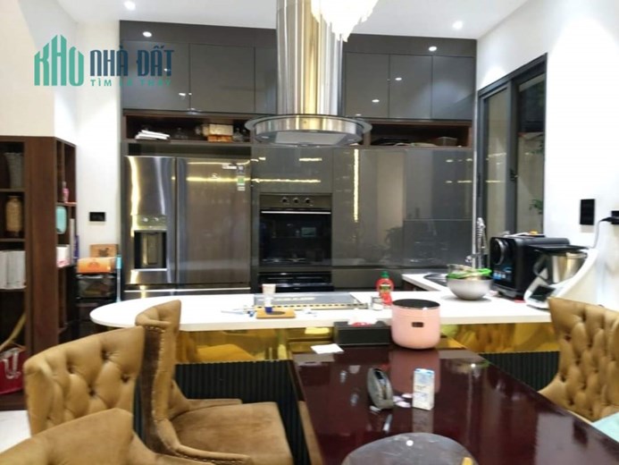 Kinh doanh – 7 tầng thang máy – lô góc – đỉnh của đỉnh
-    Đi bộ ra Aeon Dương Nội -  Hà Đông 50m