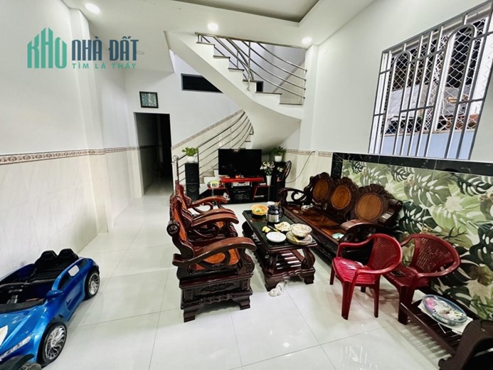 Bán nhà mặt tiền Linh Đông Thủ Đức, 90m2, ngang 5m, 2 tầng, giá chỉ 7 tỷ.