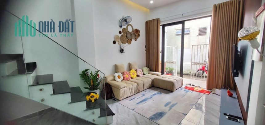 .Sau lưng MT Ông Ích Khiêm, 53m2, 2 tầng, bán nhanh 2.x tỷ