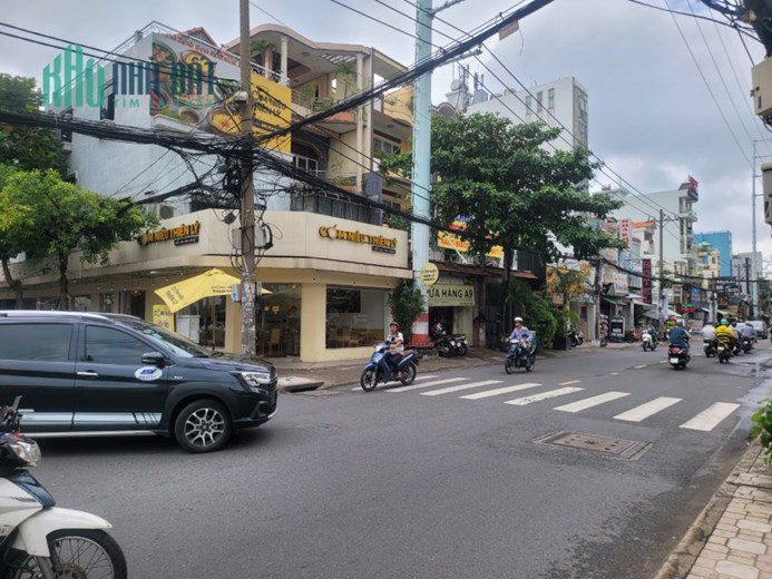 MẶT TIỀN ÂU CƠ NGAY NGUYỄN HỒNG ĐÀO, 10X33. GIÁ 49TỶ TL