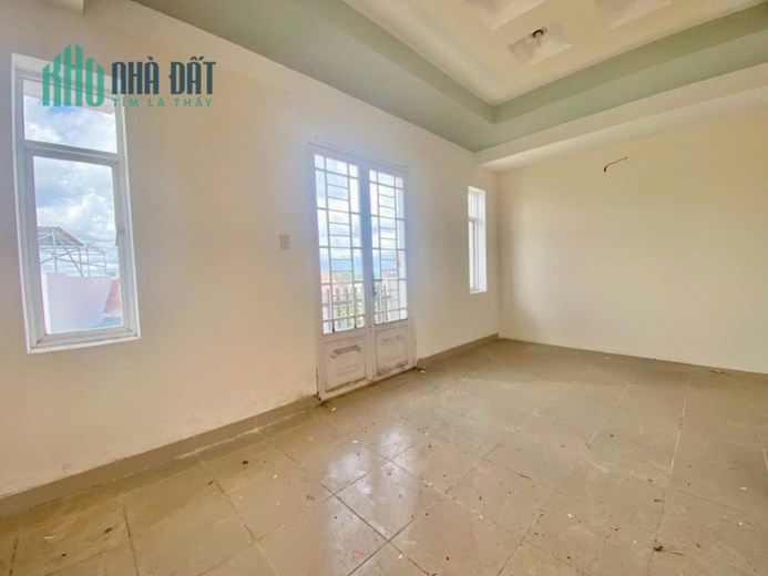 Bán nhà Lê Văn Lương, 6x18m, 5 tầng, giá 7.3 tỷ
