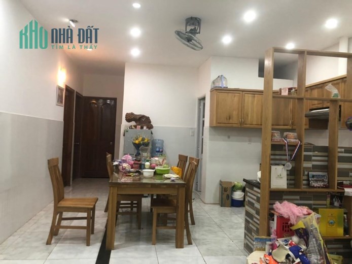 Bán nhả mặt tiền đường số Phường Linh Đông Thủ Đức, khuôn viên 160m2, giá chỉ 14,5 tỷ.