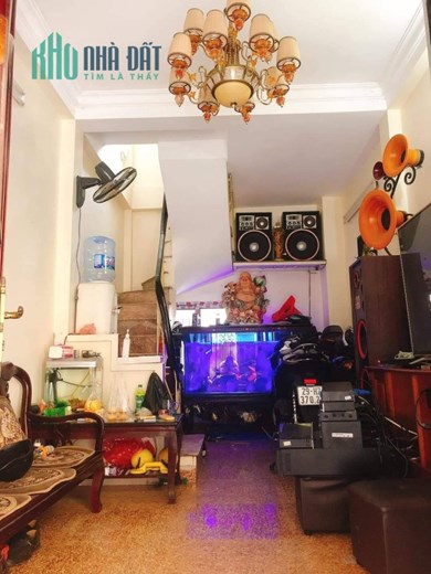 Mặt phố Hai Bà Trưng, kinh doanh, sổ vuông, ô tô 20m*4T.