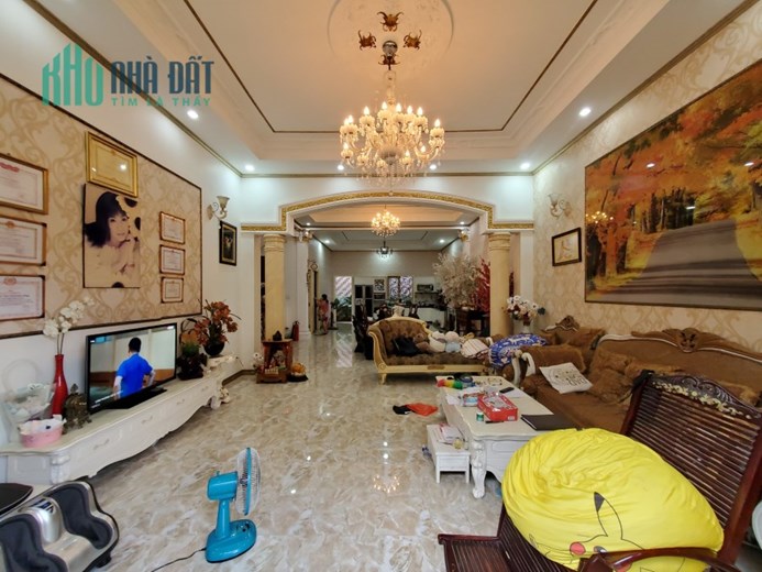 BÌNH THẠNH - BIỆT THỰ SÂN VƯỜN NGHỈ DƯỠNG - NỞ HẬU - 268M² - CHỈ 36 TỶ TL