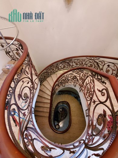 BÌNH THẠNH - BIỆT THỰ SÂN VƯỜN NGHỈ DƯỠNG - NỞ HẬU - 268M² - CHỈ 36 TỶ TL