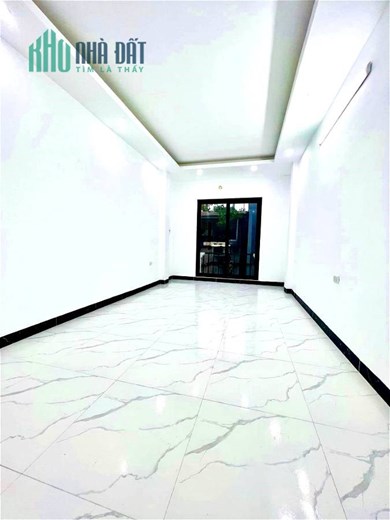 Bán gấp nhà 5 tầng mặt tiền 4m Trần Hữu Tước, Đống Đa - Kinh doanh, Ô tô chỉ 2 tỷ 8.