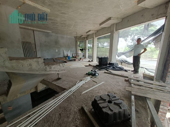 CẦN CHO THUÊ NHÀ MẶT ĐƯỜNG KHU ĐẤU GIÁ TỨ HIỆP 110M2, TẦNG 1 VÀ 2, GIÁ 75 TRIỆU/THÁNG.