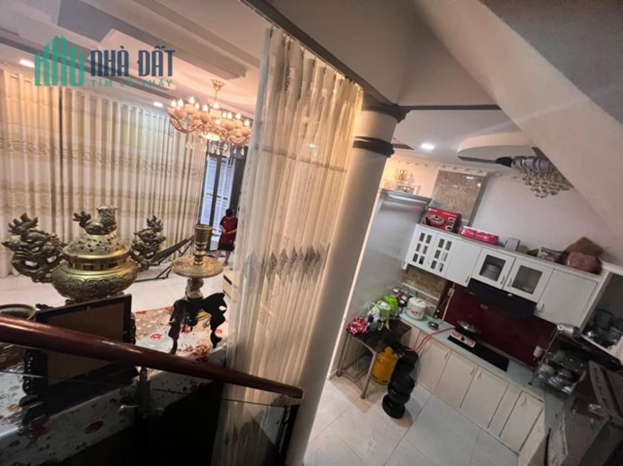 BÁN NHÀ MẶT TIỀN ĐƯỜNG NGUYỄN THỊ THẬP, NGANG GẦN 9M BỀ THẾ, CHỈ NHỈNH 12 TỶ