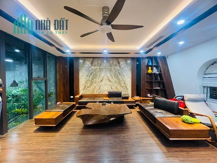 Bán gấp nhà mặt phố Nguyên Hồng, Vũ Ngọc Phan, Láng Hạ, Đống Đa, 100m2, 8 tầng, MT 11m Kinh doanh