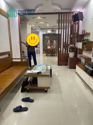 NHÀ PHÂN LÔ 5 TẦNG THANG MÁY Ô BÀN CỜ ÔTÔ CHẠY VÒNG QUANH LẠC TRUNG 60M2 8.8 TỶ