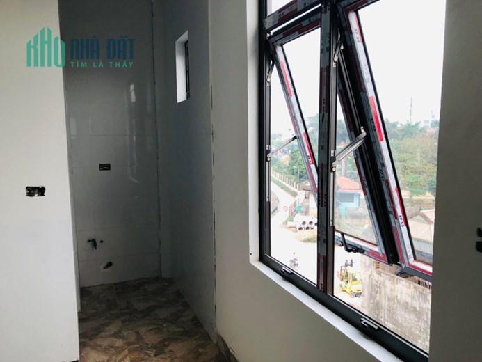 CHO THUÊ NHÀ YÊN NGƯU 57M2, 6 TẦNG 15 TRIỆU/THÁNG - CÁCH MẶT ĐƯỜNG NGỌC HỒI VÀI TRĂM MÉT.