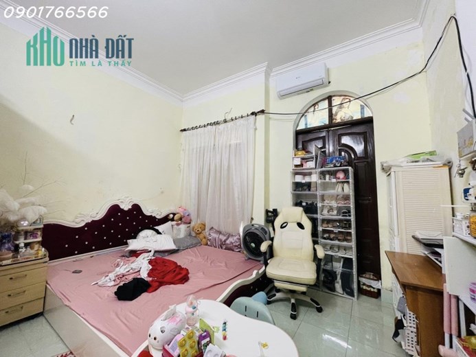 Hạ Sốc !!! Giá còn hơn 4 tỷ, Phân Lô Định Công Thượng, 55m x 4tầng.