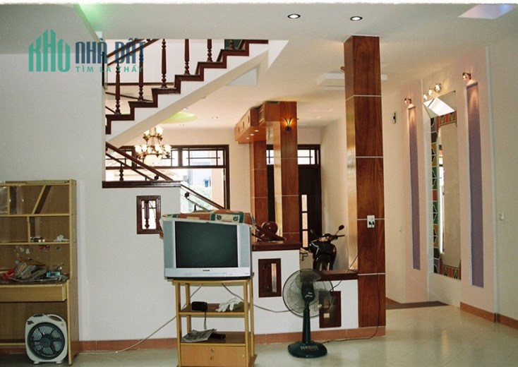 Chào bán căn nhà 2 tầng,168m2 đất sát Nguyễn Văn Thoại và cách Mỹ Khê Đà Nẵng 200m