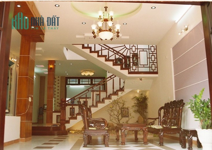 Chào bán căn nhà 2 tầng,168m2 đất sát Nguyễn Văn Thoại và cách Mỹ Khê Đà Nẵng 200m