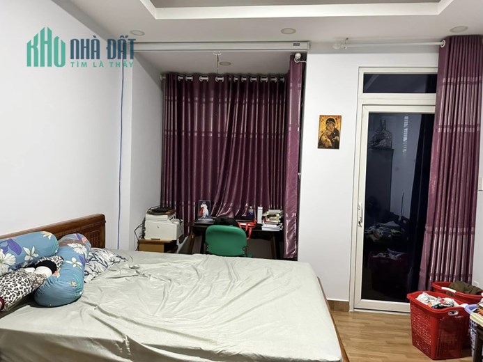 GIÁP Q1 - NHÀ 4TẦNG BTCT - 60M2 - MỚI ĐẸP VÀO Ở NGAY - NHĨNH 9TỶ.
