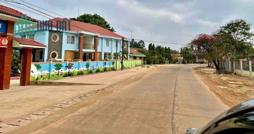 Ngân hàng Phát mãi lô đất thổ cư 255m2, sát bên cụm KCN, dân cư đông. Giá 210TR