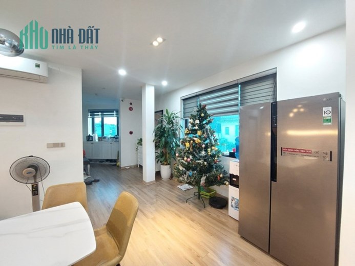 Bán gấp nhà mặt phố Nguyên Hồng, Láng Hạ, Đống Đa, 60m2, 5 tầng, MT 4.2m Kinh doanh 10x tỷ