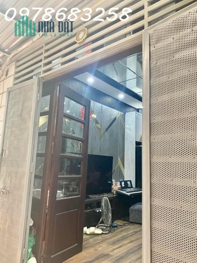 Bán nhà đẹp full nội thất ở đường Minh Khai, DT 36m2 5 tầng MT 4m, giá 3,8 tỉ