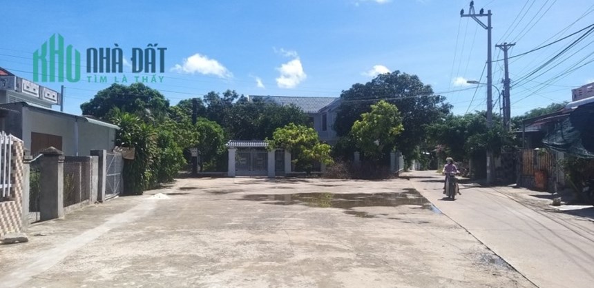 Bán 364,5m2 đất trung tâm Phường hòa Hiệp Trung SHR 2.2 tỷ. Lh:0919791339 – 0988791339.