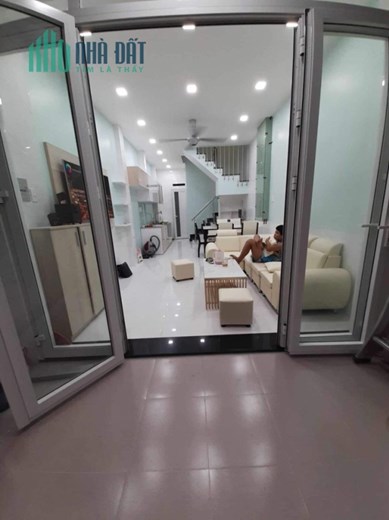 Bán Nhà Thống Nhất Gò Vấp 4 Tầng Giá 4 Tỷ 6 Hẻm Xe Hơi