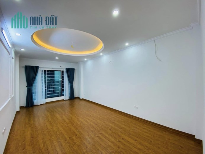 BÁN NHÀ phạm văn đồng OTÔ ĐỖ CỬA,VÀO NHÀ -GẦN PHỐ-NHÀ ĐẸP Ở NGAY 60M 5TẦNG 6.0 TỶ