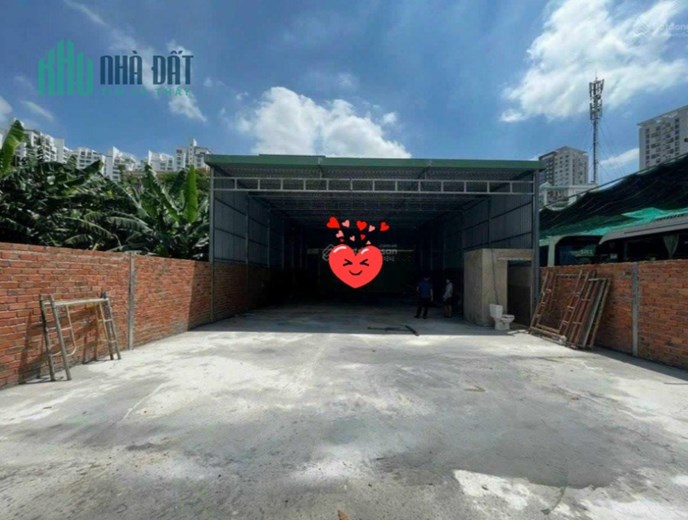 Cho thuê kho Lê Văn Lương, 10x30m, giá 25 triệu
